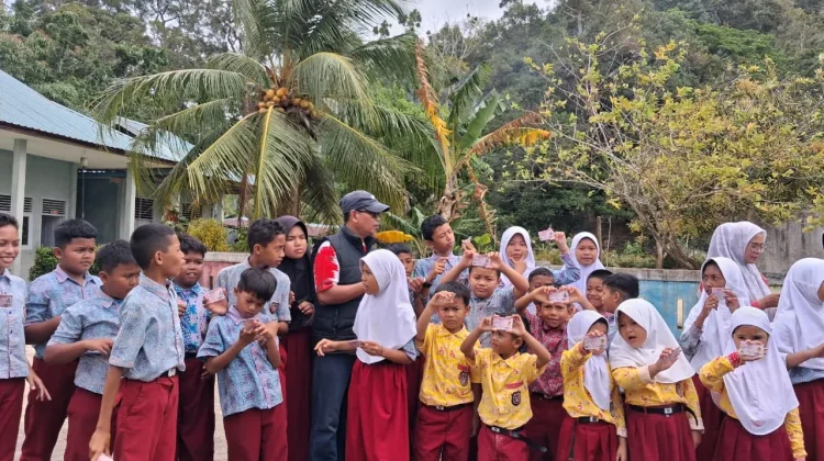 Disdukcapil Bintan Jemput Bola Cetak KIA di Sekolah, Kejar Target Nasional