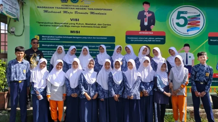 Pendampingan Terhadap Siswa dan Siswi MTsN Tanjungpinang Mengikuti Seleksi PMBM