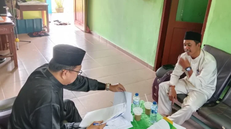 Pengawas Madrasah Laksanakan Pembinaan dan Monitoring di MAS Al-Barakah