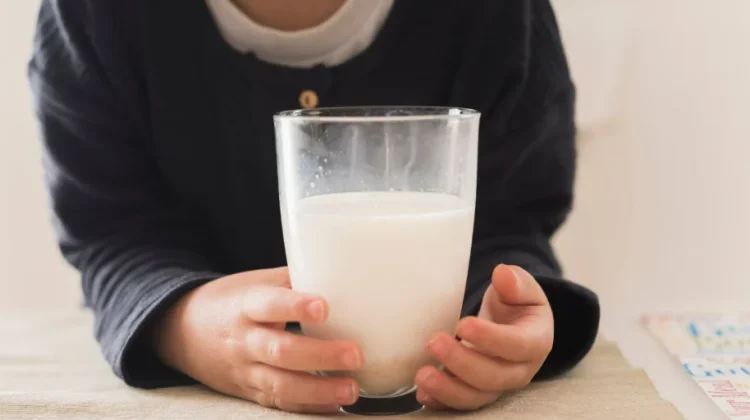 Benarkah Susu Bisa Bikin Lebih Tinggi?