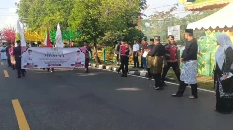 Pawai Ta’aruf Buka MTQH Tingkat Kota, Raja Ariza Harapkan Lahir Peserta Berprestasi