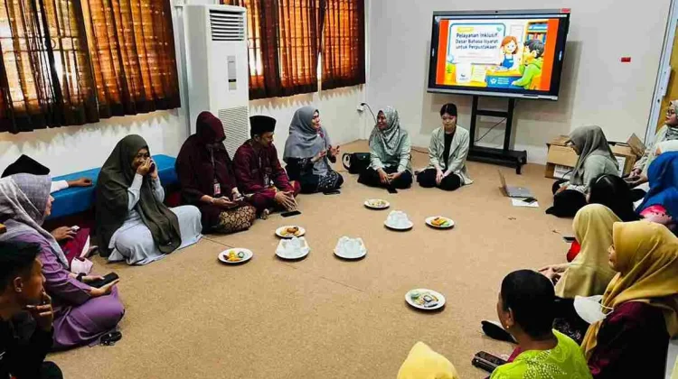 Petugas Perpustakaan Tanjungpinang Dibekali Bahasa Isyarat Bisindo