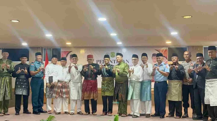 Lantik Pengurus BWI, Wali Kota Lis Harapkan Wakaf Lebih Produktif