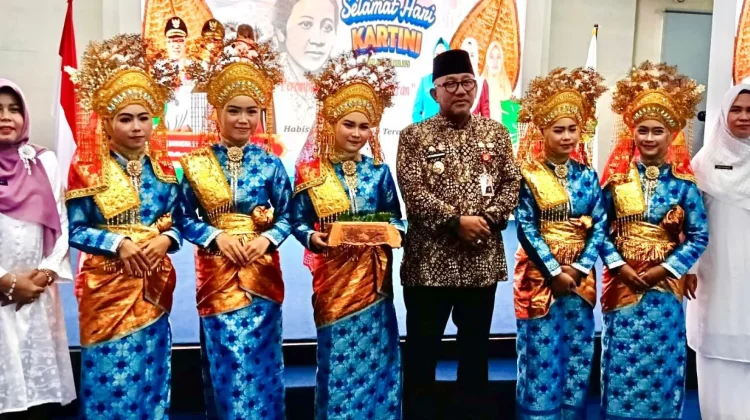 Kepala MTsN Tanjungpinang Hadiri Peringatan Hari Kartini Bersama Wali Kota
