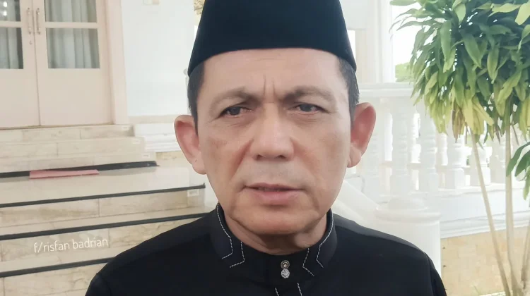 Gubernur Ansar Ahmad Upayakan Beasiswa dan Penambahan Kuota Guru di Kepri