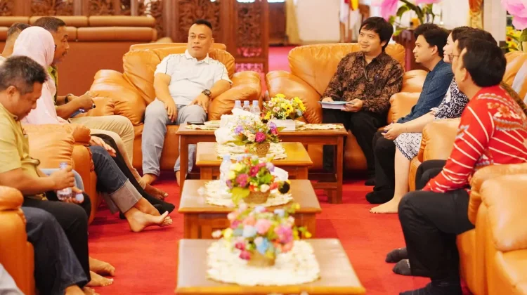 Bupati Lingga Hadiri Exit Meeting Pemeriksaan Keuangan Daerah