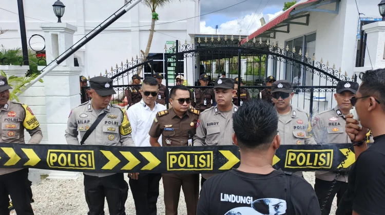 Aliansi Pemuda Lingga Datangi Kejari Bawa Dugaan Penyimpangan