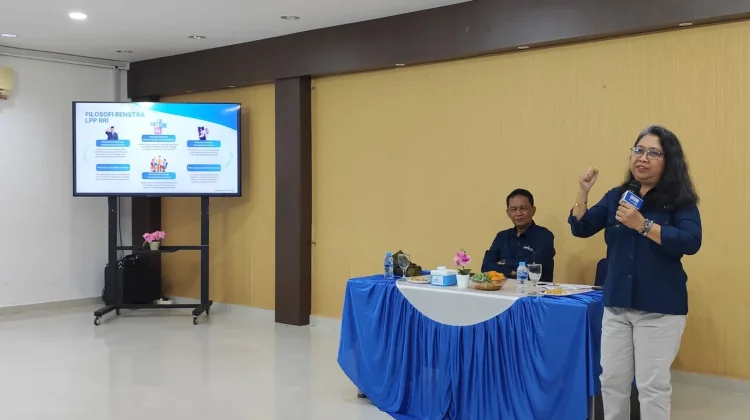 Dewas RRI Paparkan Renstra 2025-2026 kepada Jajaran RRI Tanjungpinang