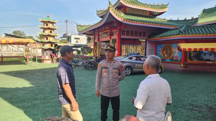 Polres Lingga Sterilisasi Klenteng jelang Perayaan HUT