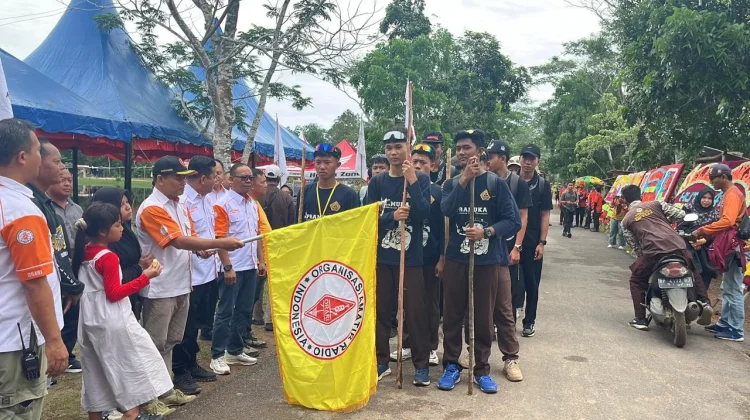 Peringati HUT ke-4, ORARI Lokal Bintan Gelar Trekking Gunung Bintan