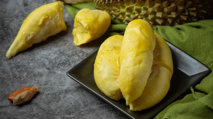Durian Kaya Vitamin C namun Tidak Boleh Dikonsumsi Berlebihan