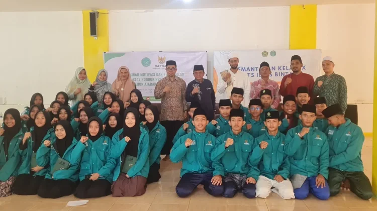 Alumni Ponpes Idris Dibekali untuk Lanjutkan Pendidikan