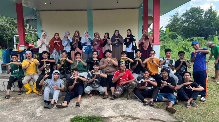 HMPS HKI STAIN Sultan Abdurrahman Kepri Gelar Aksi Bersih Masjid