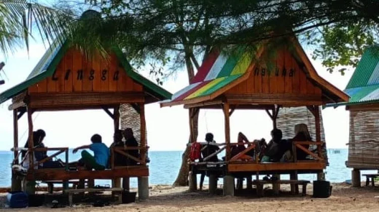 Libur Iduladha 1447 H, Pantai Gaseng Diserbu Ratusan Wisatawan Baru