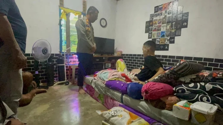 Polsek Bintan Utara Bantu Warga Berakit Penderita Kanker Tulang