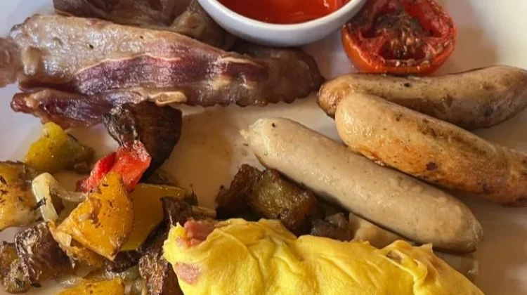 Menu Sarapan Protein Tinggi Bantu Awali Hari dengan Energi