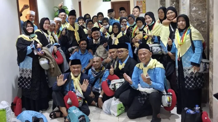 Rombongan Jemaah Haji Bintan, Kloter 1 Debarkasi Batam Telah Sampai di Tanah Air