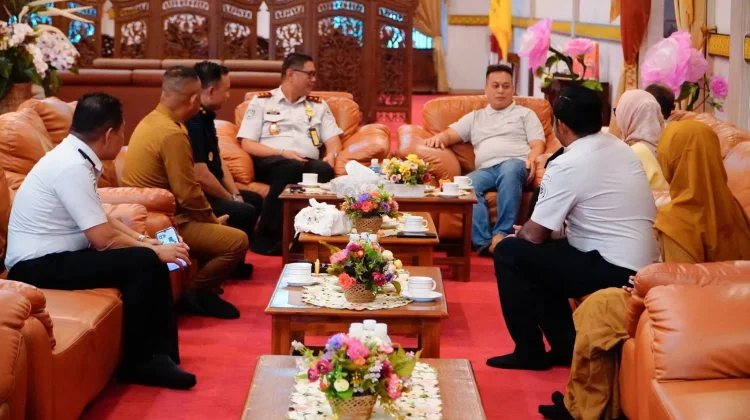 Pemkab Lingga Perkuat Sinergi Dengan Imigrasi Kepri