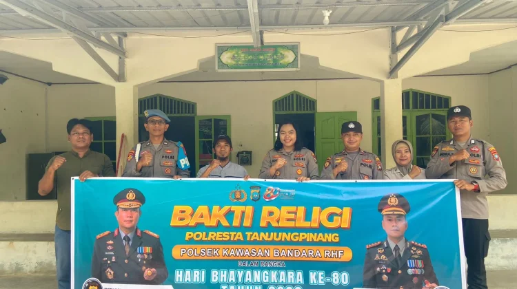 Sambut Bhayangkara Ke-80, Polsek Bandara RHF Berbagi Kepedulian