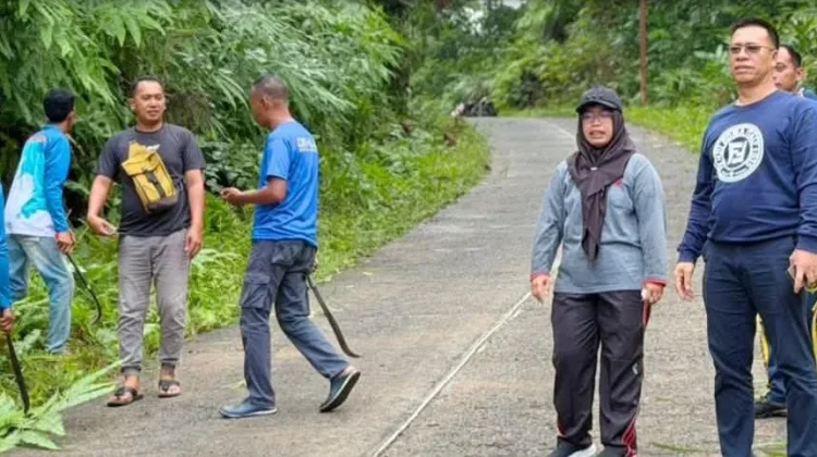 Bentuk Komitmen Bupati Aneng, Turun Langsung Gotong Royong ASRI di Jemaja Timur