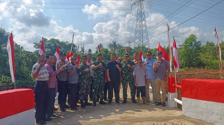 Kodim 0315/Tanjungpinang Resmikan Jembatan ARMCO di Desa Toapaya Selatan