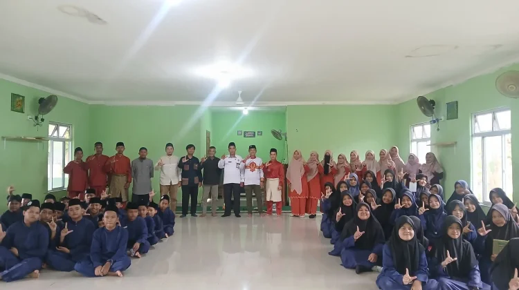 MTs Aqidatunnajin Ajak Siswa Dekati Al-Qur'an di Muharram