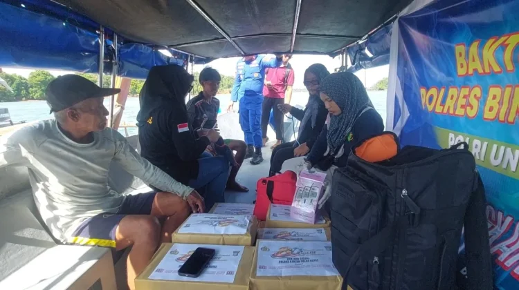Polres Bintan Gelar Bakti Kesehatan untuk Nelayan di Hari Bhayangkara ke-80