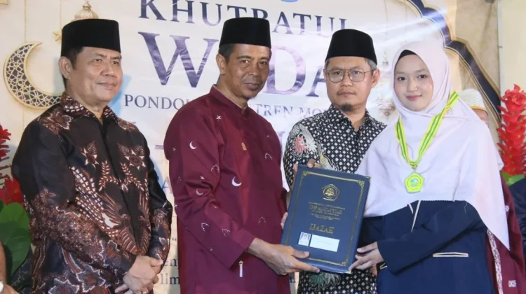 Ponpes Al-Kautsar Tanjungpinang Lepas Santri, Siapkan Alumni Berakhlak Islami