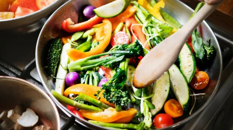 Cara Mengolah Sayur agar Kandungan Gizinya Tetap Terjaga