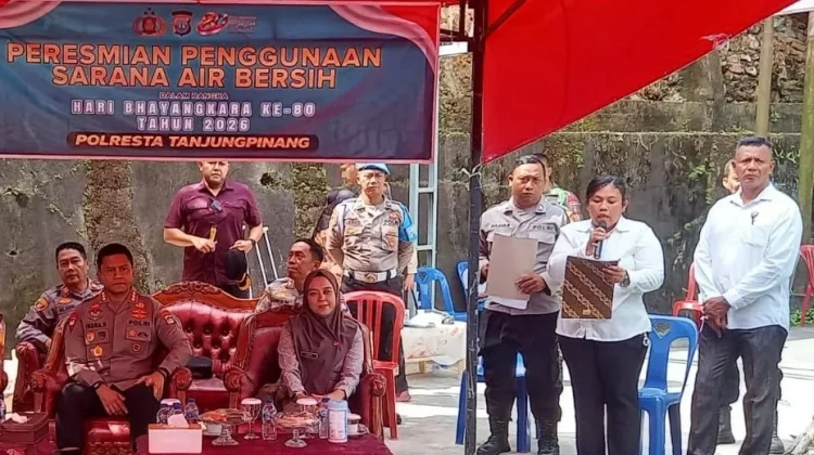 Kapolresta Tanjungpinang Resmikan Sumur Umum untuk Warga
