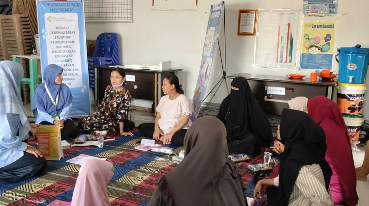 PkM Kebidanan Poltekes Kemenkes Edukasi Pendampingan Ibu Hamil Cegah Stunting