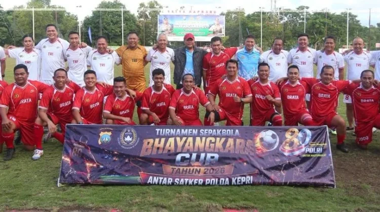 Polresta Barelang Raih Gelar Juara Turnamen Sepak Bola Hari Bhayangkara