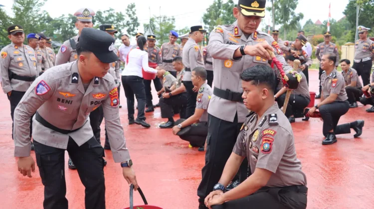 Hari Bhayangkara ke-80, 39 Personel Polres Bintan Naik Pangkat