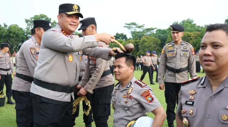Sebanyak 567 Personel Melaksanakan Upacara Korps Raport Kenaikan Pangkat