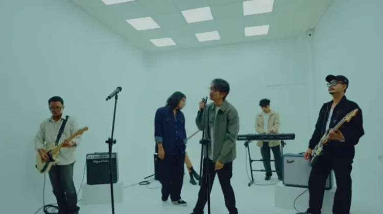 Kolaborasi GME dan Fiersa Besari di Lagu Berjudul Salah