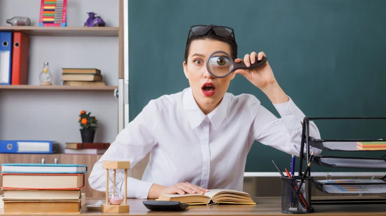 Kuliah Tinggi, Kerja Tak Sesuai Jurusan