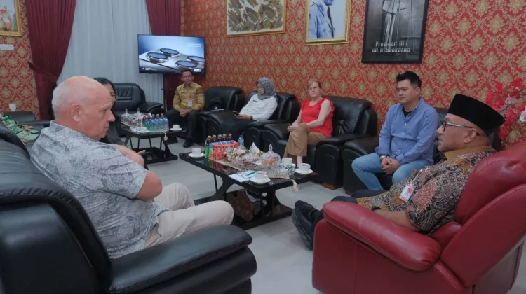 Tanjungpinang Jajaki Teknologi Belanda Ubah Sampah Jadi Listrik