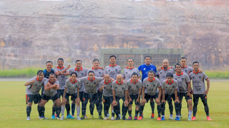 Gaya Main 'Kaki ke Kaki' Racikan Atay dan Wondo Bawa Undertree FC Juara Trofeo