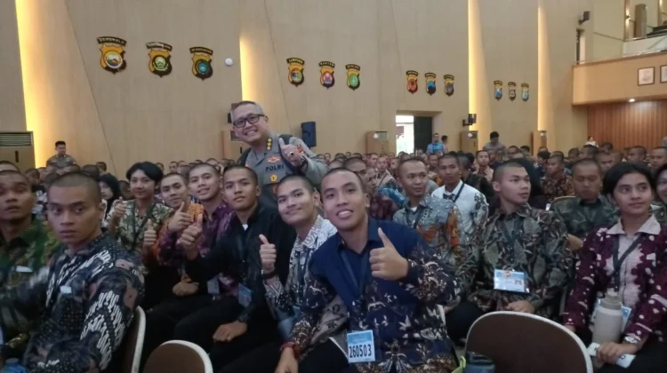 Sebanyak 6 Calon Taruna dan Taruni Polda Kepri Terpilih Akpol Tahun 2026