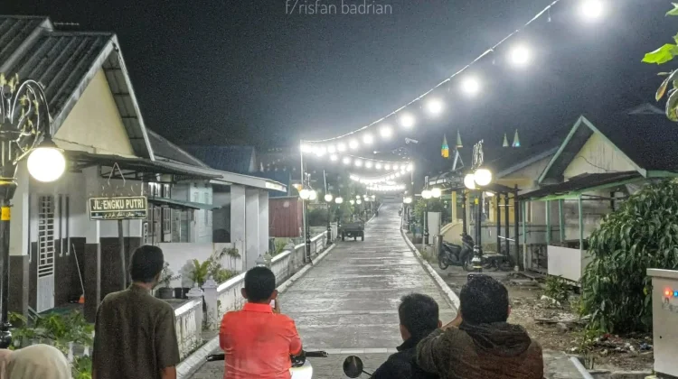 Terang Benderang, Pulau Penyengat Siap Pikat Turis di Malam Hari