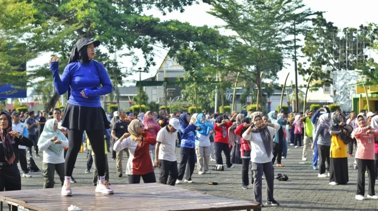 Pemko Tanjungpinang Mengadakan Senam Bersama Disertai Ulang Tahun Pegawai