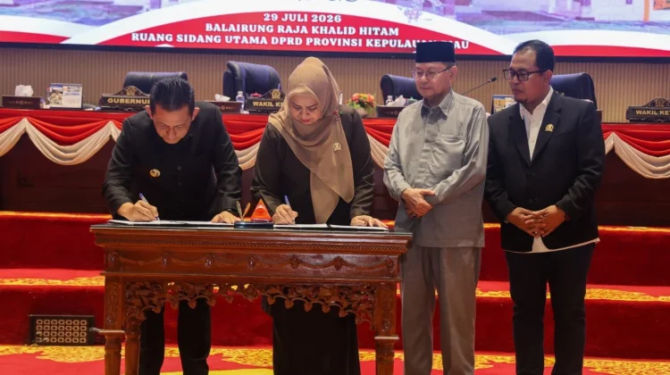 DPRD Kepri Setujui Ranperda APBD 2025 Kepri menjadi Perda