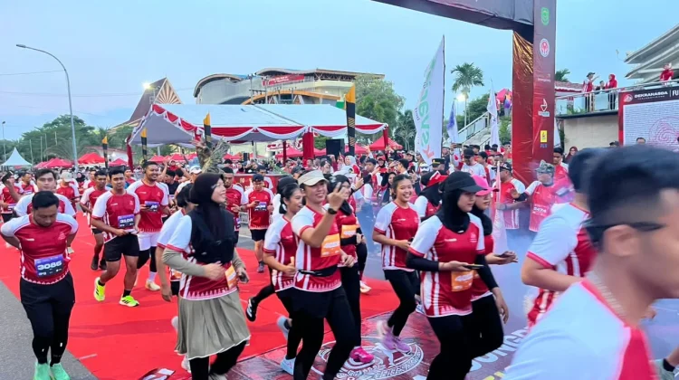 Semarak HUT RI Ke-81, Ribuan Pelari Meriahkan Dekranasda Fun and Run Tanjungpinang