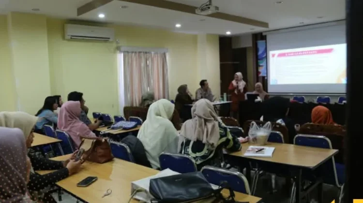 Dinkes Lingga Tingkatkan Kapasitas Nakes dalam Pembinaan Posyandu