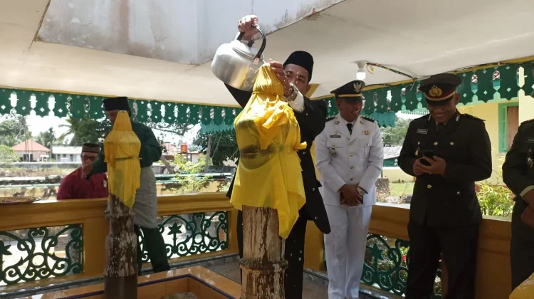 Ziarah Makam Sultan, KUA Lingga Tekankan Ingatan Sejarah