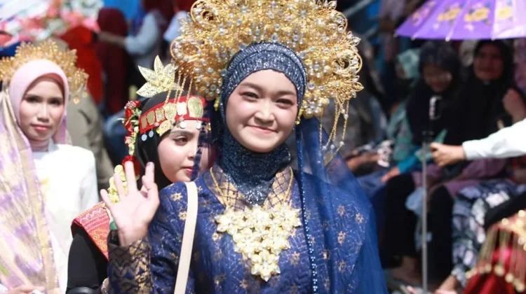 Pawai Pembangunan Tampilkan Wajah Keberagaman Nusantara