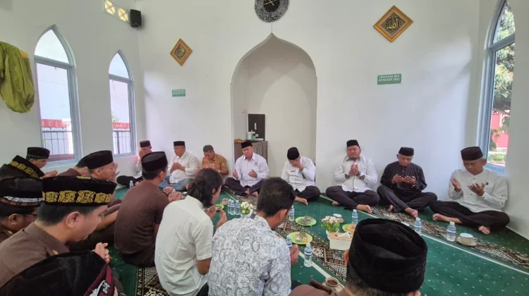Sederhana dan Khidmat, Kejari Lingga Peringati Maulid Nabi