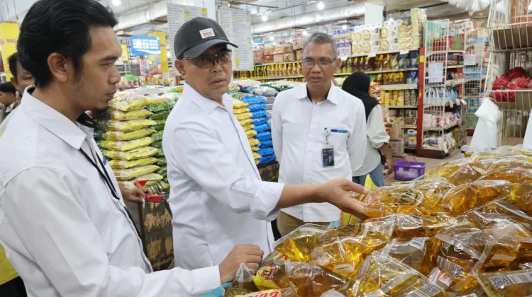 Wadirut BULOG Tinjau Gudang, Pastikan Stok dan Distribusi Pangan di Tanjungpinang