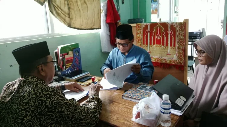 Pengawas Madrasah Kemenag Lingga Bina Guru jelang Supervisi dan PKKM