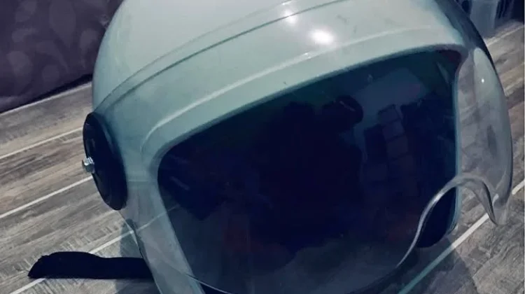 Pakai Helm Tidak Hanya Sekedar Gaya tetapi Faktor Utama Keselamatan di Jalan Raya